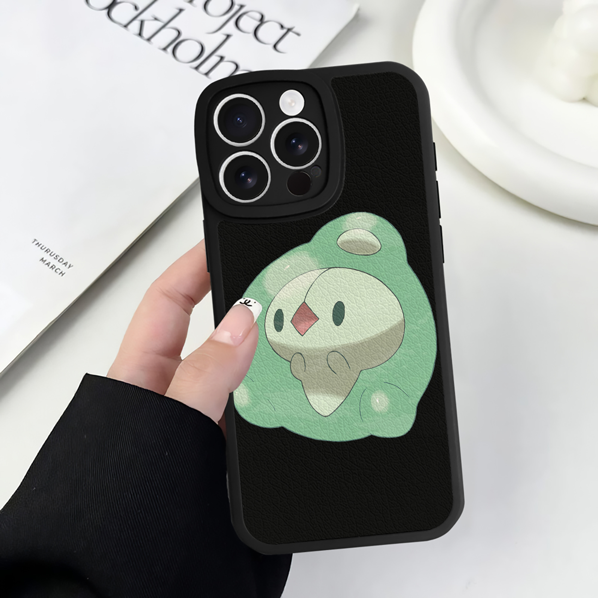 （画像用） ポケットモンスター Pokémon 【iPhone 16シリーズ対応】シリコンスマホケース（レザー調） 材質：シリコン